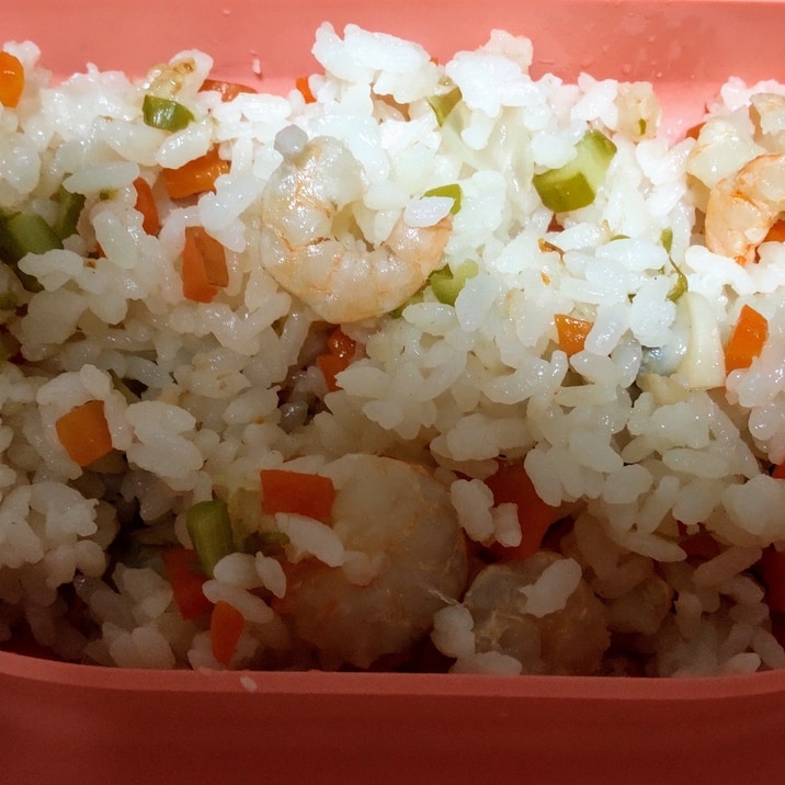 冷凍シーフードのままで!炊飯器ピラフ